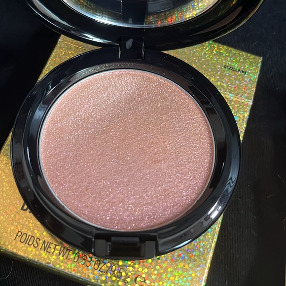 ‼️AUTHENTIC‼️ Retro MAC dazzle drop collection ‼️NEW IN BOX‼️ (3 pieces) - Picture 2 of 4